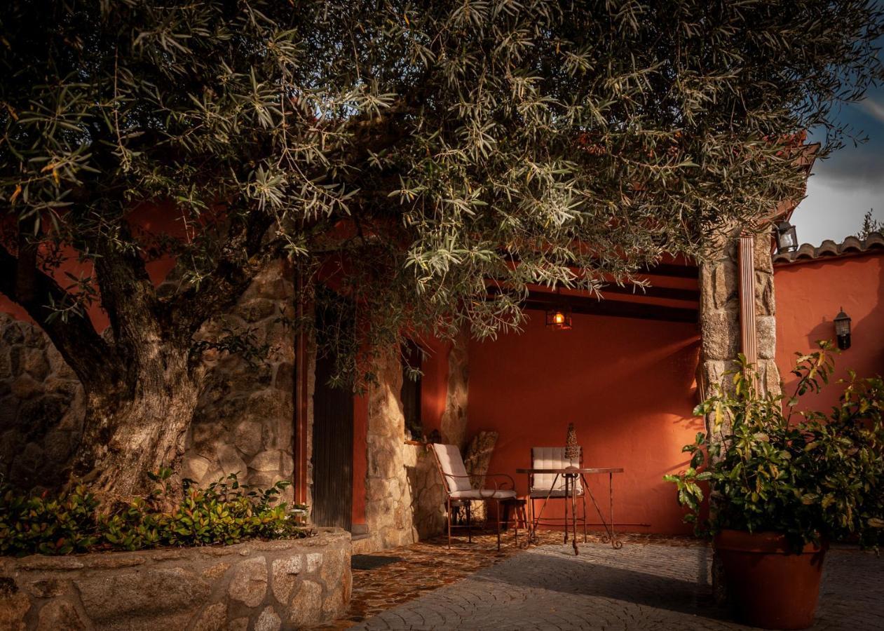 La Costanilla De Los Angeles Navalcan Exterior photo